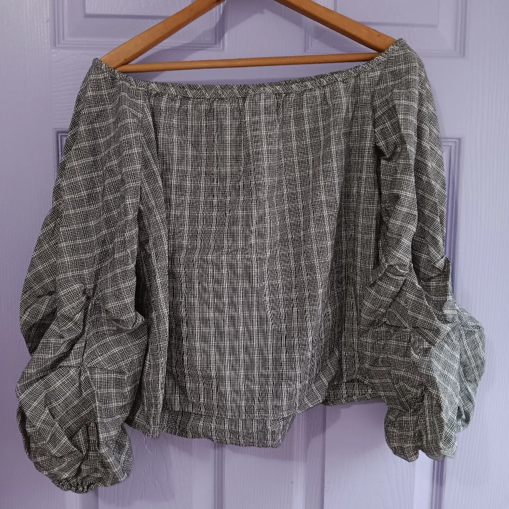 🎈4-$10🎈🖤HP! Anthropologie | Statement Sleeves Off Shoulder Top XS